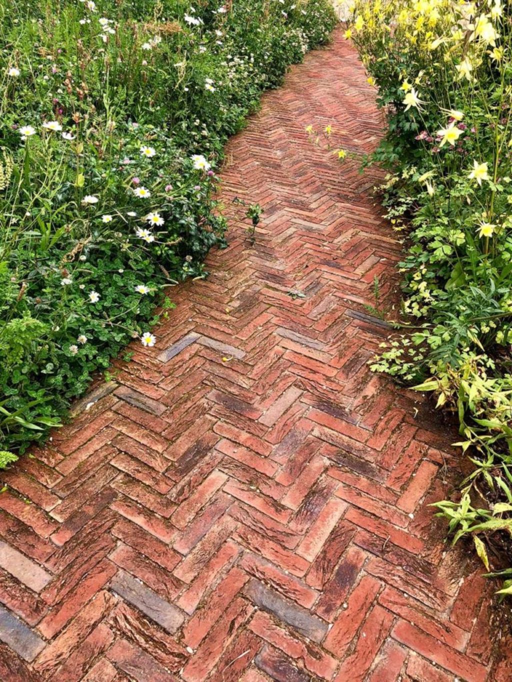 Clay Pavers Laid In Herringbone Pattern – Marian Boswall Landscape ...