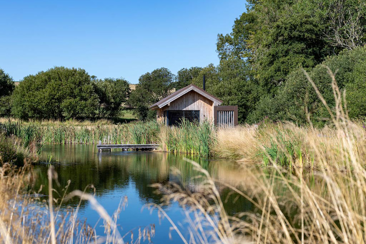 Queen Anne Manor House Pond