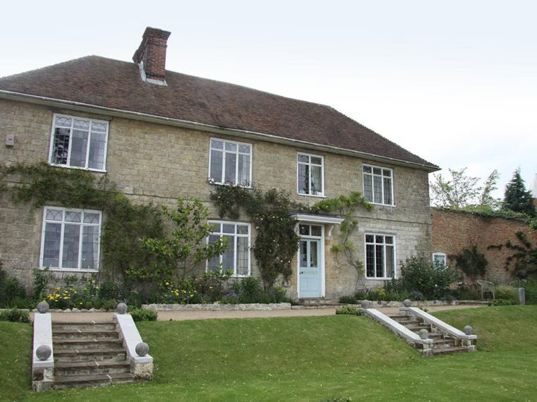 Country Gardens By Marian Boswall