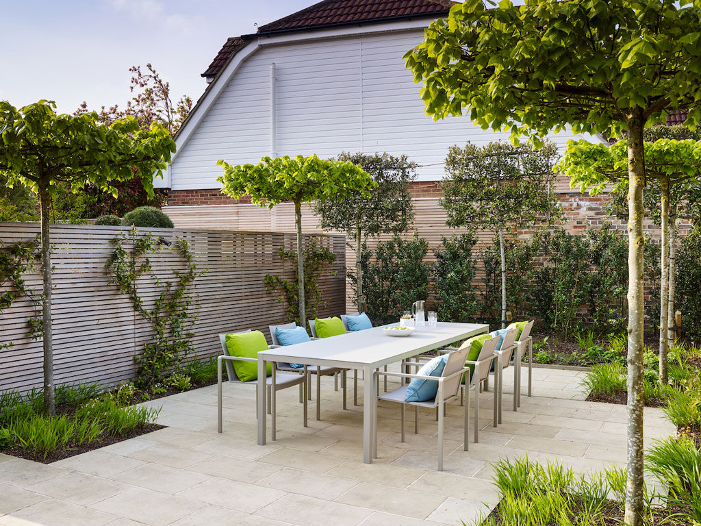 Dining Courtyard – Marian Boswall Landscape Architects